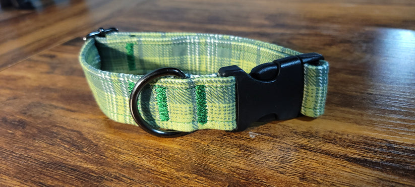 Luau Floral Foil Collar