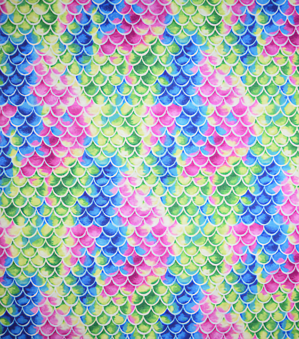 Multicolor Scales Collar